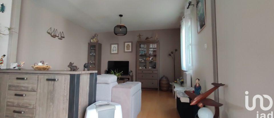 Traditional house 5 rooms of 125 m² in Saint-Ouen-d'Aunis (17230)