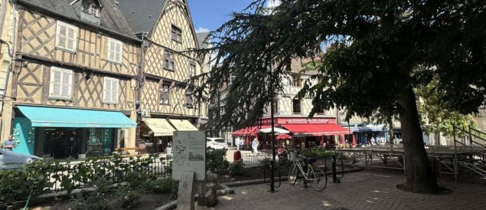 Appartement 1 pièce de 30 m² à Bourges (18000)