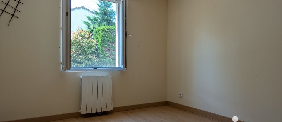 House 5 rooms of 107 m² in Thouars (79100)