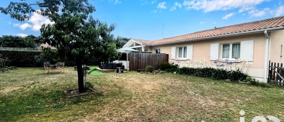 Maison 5 pièces de 112 m² à Gujan-Mestras (33470)