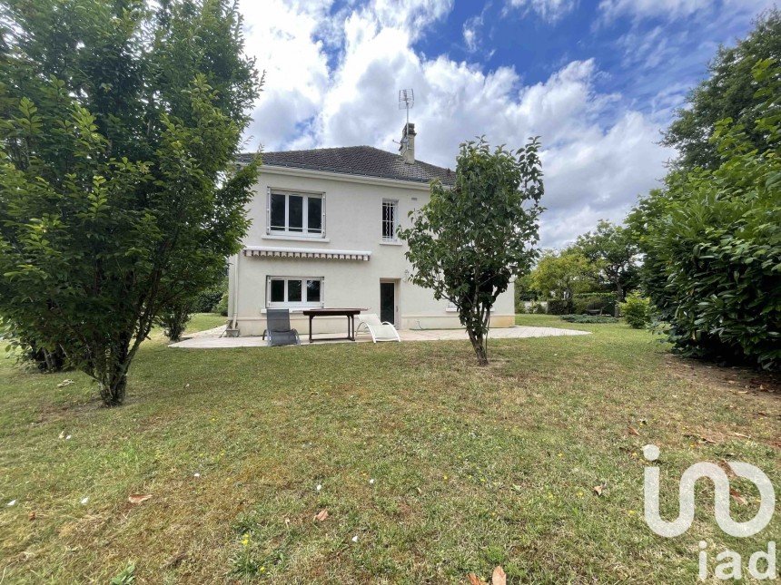 Maison 5 pièces de 135 m² à Joué-lès-Tours (37300)