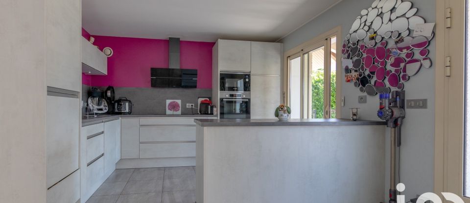 Maison 5 pièces de 142 m² à Ceyzérieu (01350)