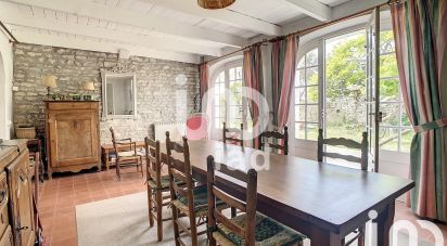 Traditional house 6 rooms of 143 m² in La Couarde-sur-Mer (17670)