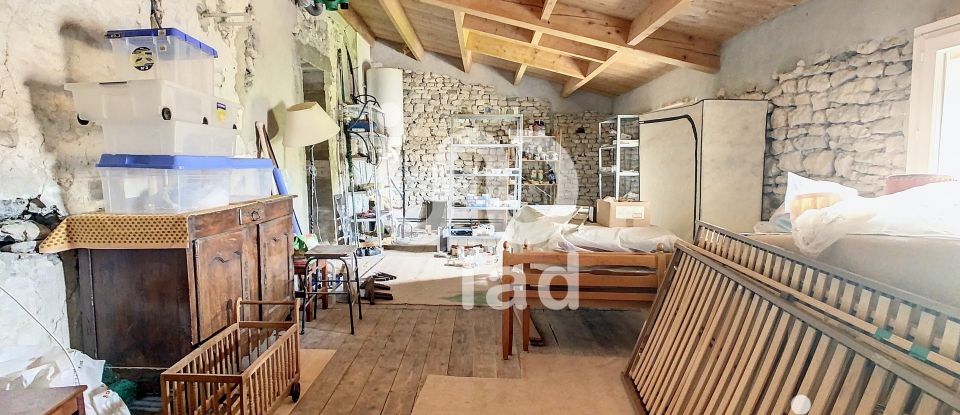 Traditional house 6 rooms of 143 m² in La Couarde-sur-Mer (17670)