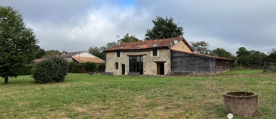 Country house 5 rooms of 140 m² in Lussac (16450)