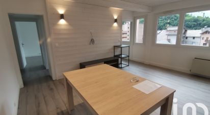 Appartement 3 pièces de 73 m² à Moûtiers (73600)