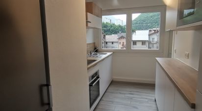 Appartement 3 pièces de 73 m² à Moûtiers (73600)