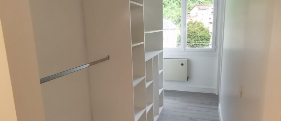 Appartement 3 pièces de 73 m² à Moûtiers (73600)