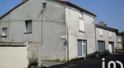 Immeuble de 278 m² à Saint-Claud (16450)