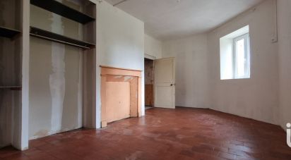 Maison traditionnelle 5 pièces de 120 m² à Saint-Quentin-le-Petit (08220)