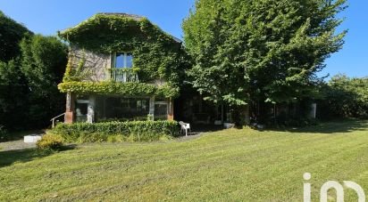 Traditional house 7 rooms of 176 m² in Bourbon-l'Archambault (03160)