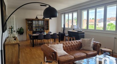 Apartment 5 rooms of 145 m² in Montceau-les-Mines (71300)