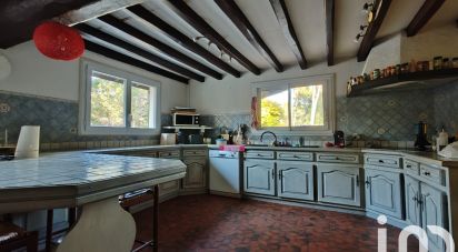 Traditional house 7 rooms of 234 m² in Saint-Michel-de-Castelnau (33840)