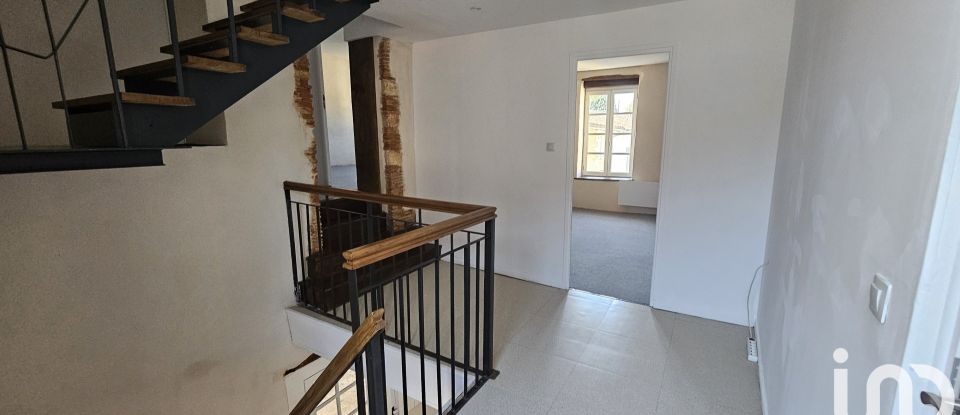 House 5 rooms of 117 m² in La Rochefoucauld (16110)