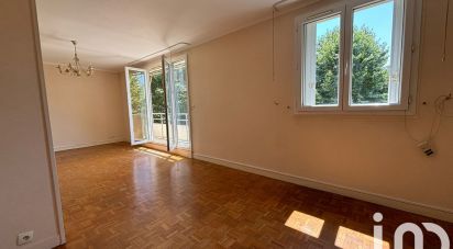 Appartement 4 pièces de 77 m² à Noisy-le-Grand (93160)