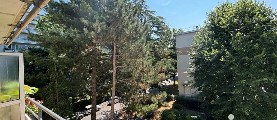 Appartement 4 pièces de 77 m² à Noisy-le-Grand (93160)