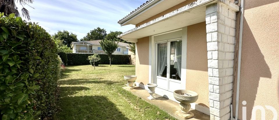 House 5 rooms of 129 m² in Lège-Cap-Ferret (33950)