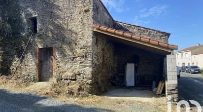 Traditional house 5 rooms of 126 m² in Montaigu (85600)