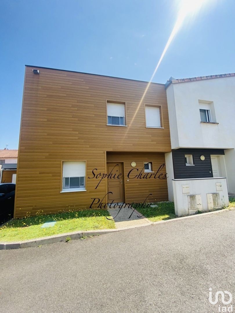 Maison 6 pièces de 100 m² à Poitiers (86000)