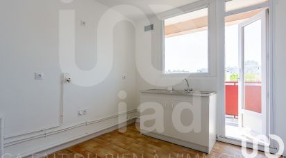 Appartement 3 pièces de 57 m² à Montreuil (93100)