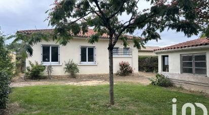 Traditional house 4 rooms of 105 m² in Ménesplet (24700)