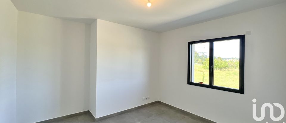 Maison 6 pièces de 111 m² à Saint-Julien-de-Peyrolas (30760)