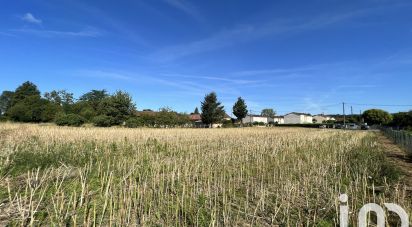 Terrain de 2 560 m² à Varennes (24150)