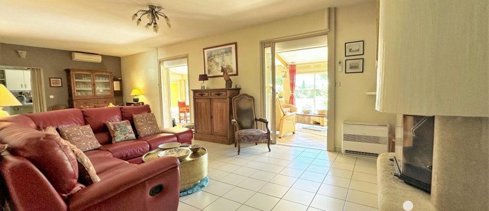 House 6 rooms of 172 m² in Uzès (30700)