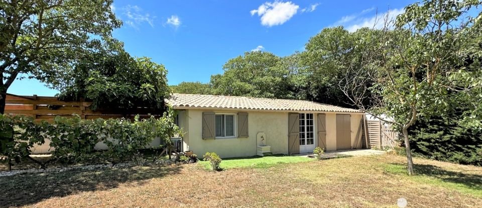 House 6 rooms of 172 m² in Uzès (30700)