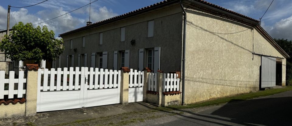 Maison 6 pièces de 125 m² à Donnezac (33860)