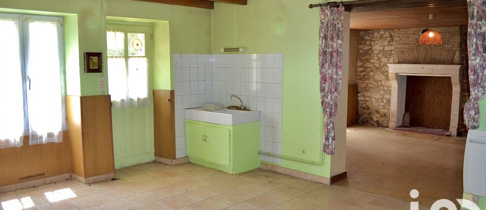 Traditional house 3 rooms of 96 m² in Paizay-le-Sec (86300)