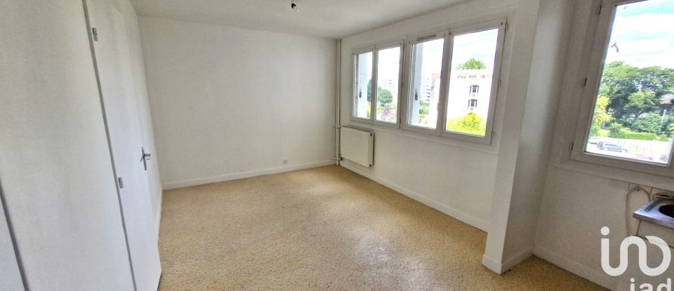 Apartment 4 rooms of 88 m² in Olivet (45160)