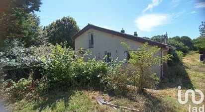 Maison 9 pièces de 246 m² à Montendre (17130)