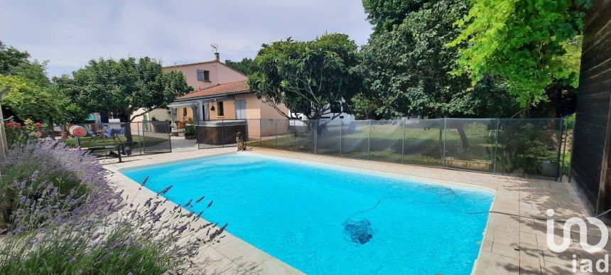 House 7 rooms of 171 m² in Saint-Jean-d'Illac (33127)