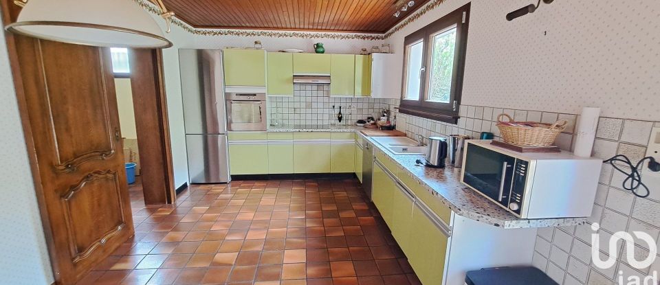 House 4 rooms of 111 m² in Freyming-Merlebach (57800)