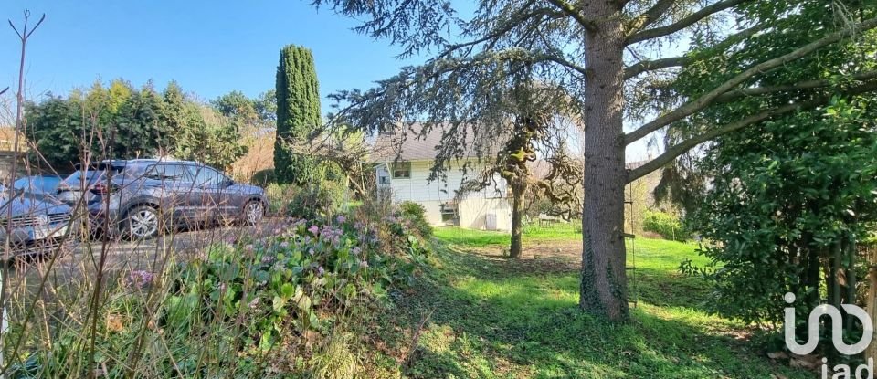 Terrain de 935 m² à Marly-le-Roi (78160)