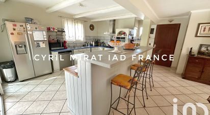 Maison 6 pièces de 130 m² à Six-Fours-les-Plages (83140)