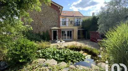 Mansion 10 rooms of 247 m² in Marolles-en-Brie (94440)