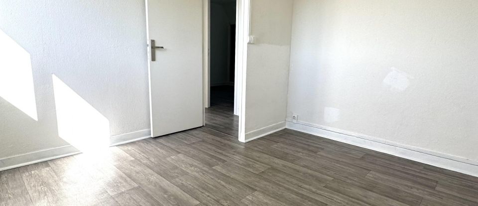 Maison 5 pièces de 80 m² à Bergueneuse (62134)