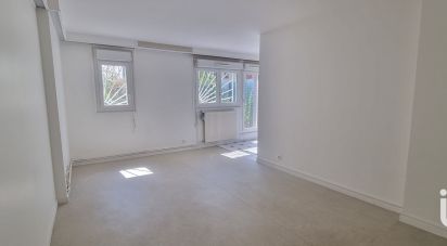 Appartement 2 pièces de 52 m² à Sevran (93270)