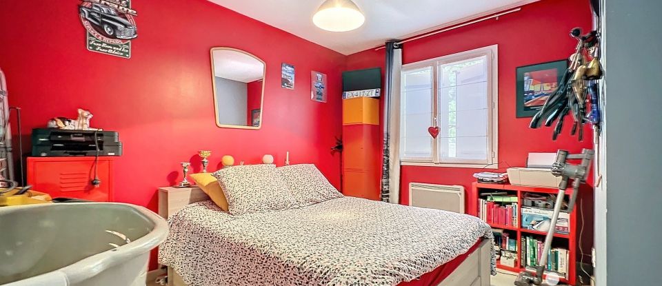 Maison 5 pièces de 110 m² à Saint-Seurin-de-Cadourne (33180)