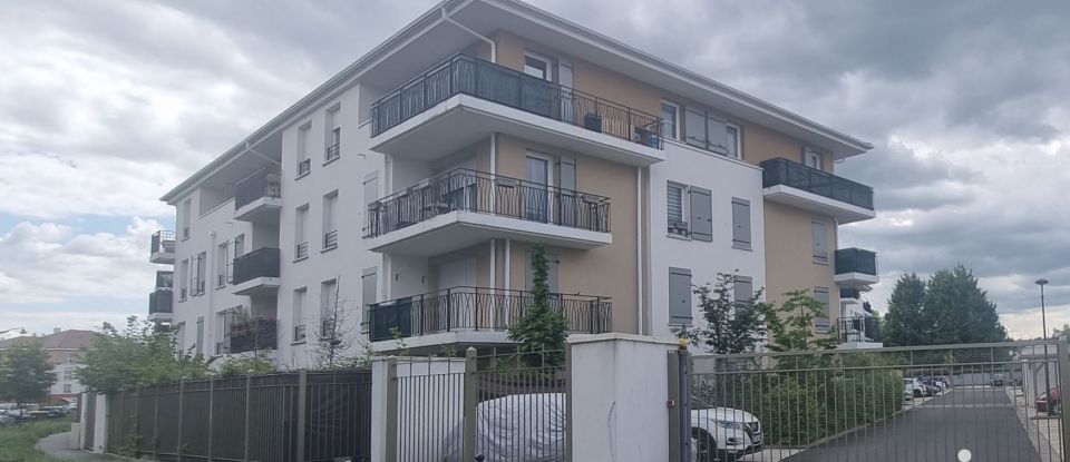 Apartment 3 rooms of 62 m² in Corbeil-Essonnes (91100)