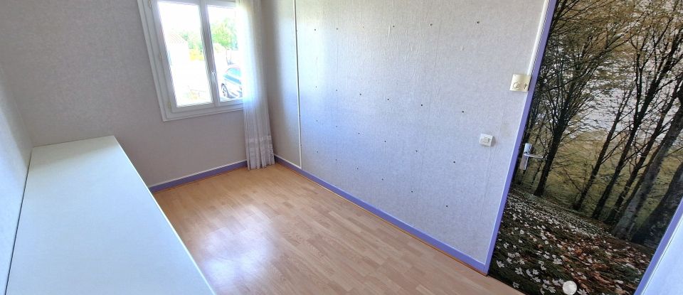 House 7 rooms of 80 m² in Saint-Laurent-de-la-Prée (17450)