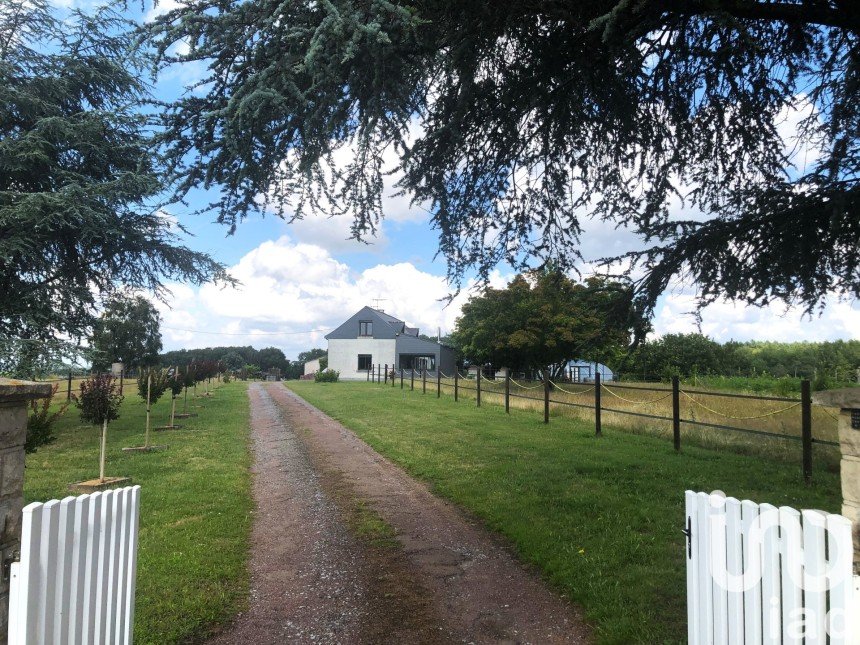 Maison traditionnelle 8 pièces de 186 m² à La Flèche (72200)