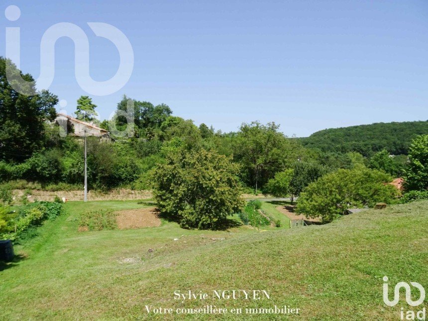 Terrain de 1 250 m² à Sers (16410)