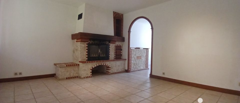 Country house 5 rooms of 120 m² in Boudou (82200)