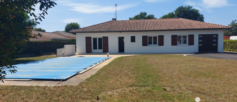 Maison 5 pièces de 118 m² à Saint-Jean-d'Illac (33127)