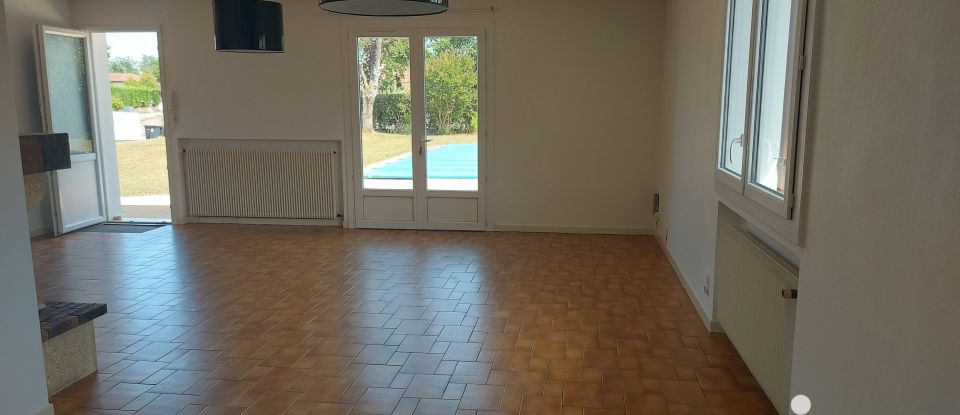 Maison 5 pièces de 118 m² à Saint-Jean-d'Illac (33127)