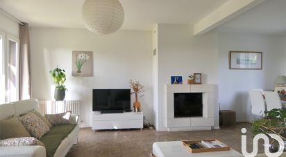 Traditional house 6 rooms of 137 m² in Bonnières-sur-Seine (78270)