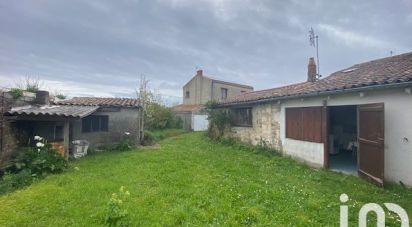 Maison traditionnelle 5 pièces de 119 m² à L'Houmeau (17137)